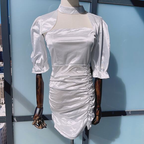 Women's Puff Sleeve White Mini Dress Set (S) - Picture 2 of 7